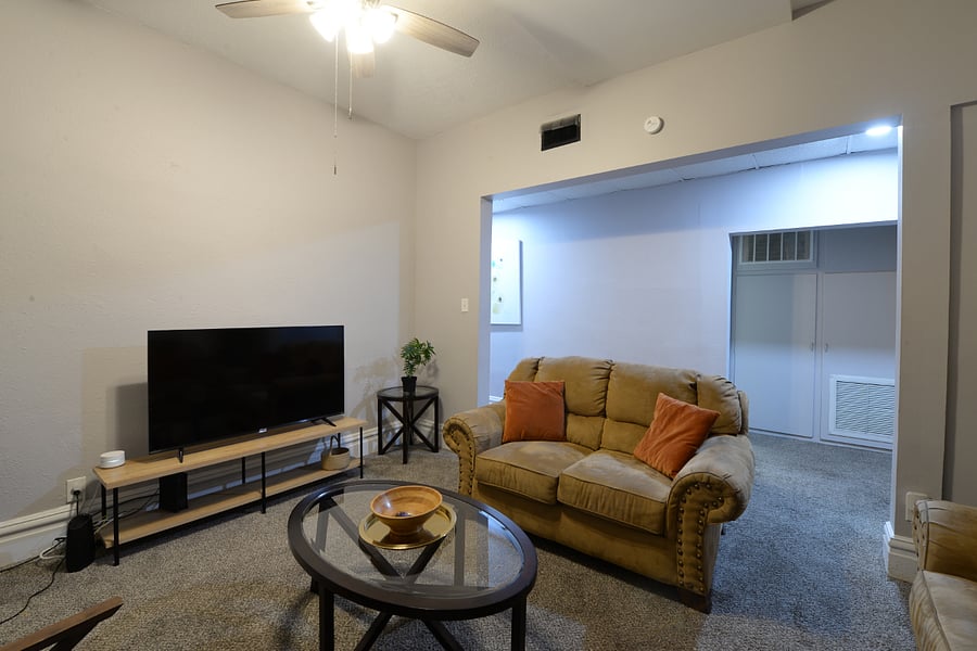 Furnished Finder property 817610_1 photo 18