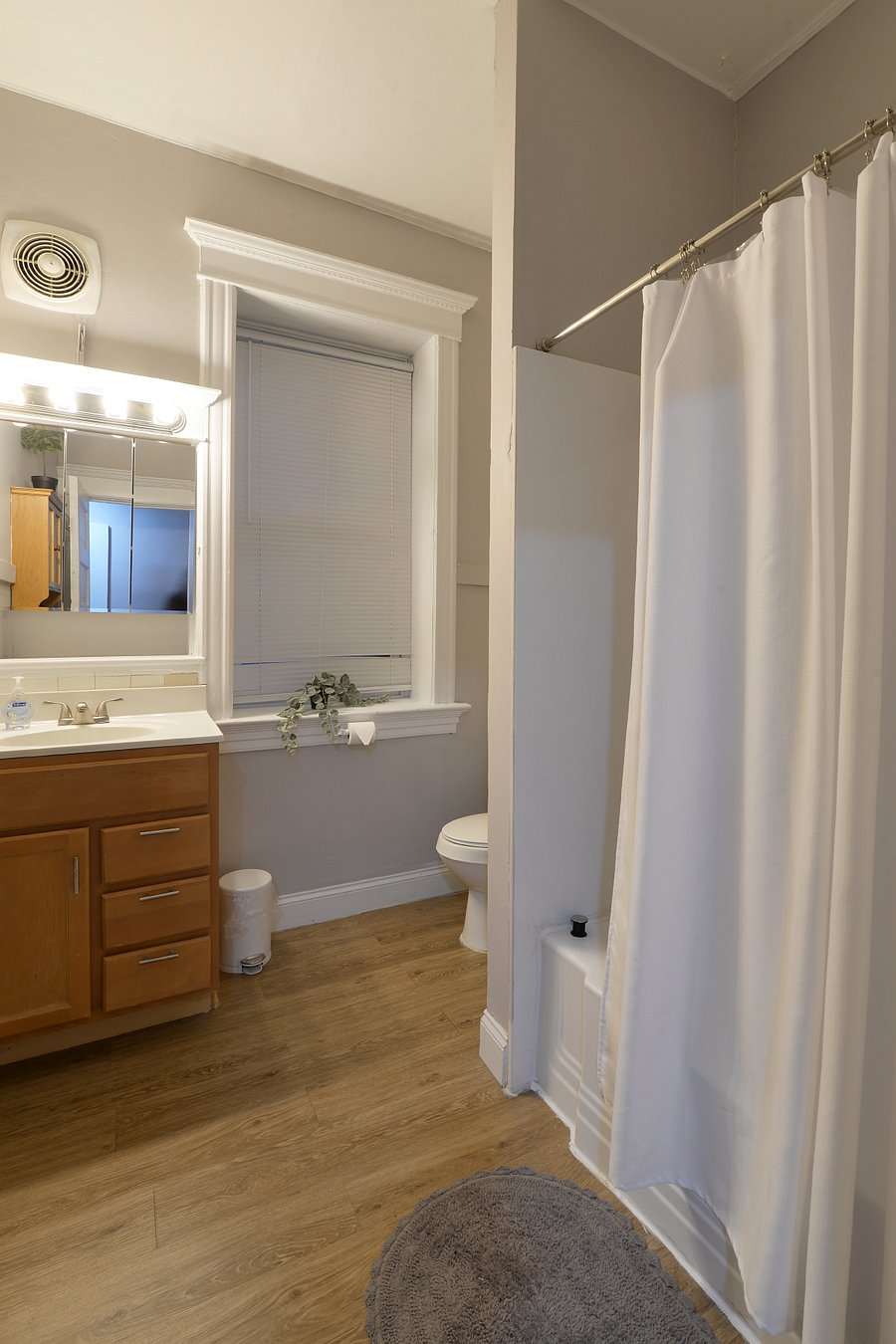 Furnished Finder property 817610_1 photo 22