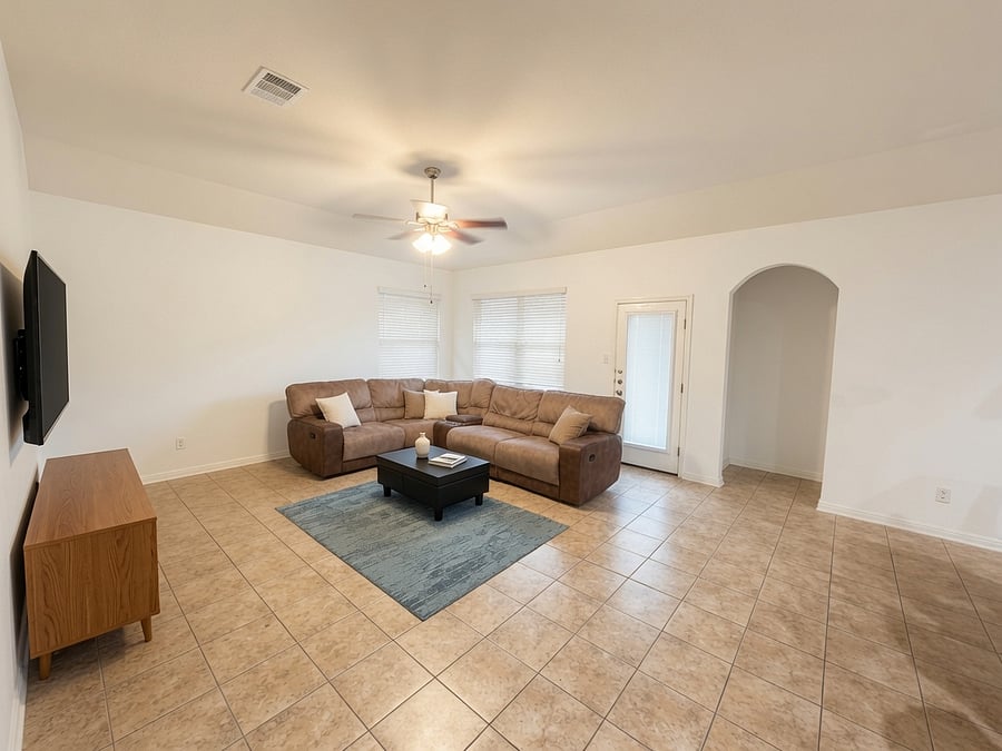 Furnished Finder property 817629_1 photo 3