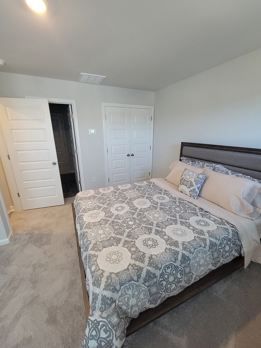 Furnished Finder property 817631_1 photo 17