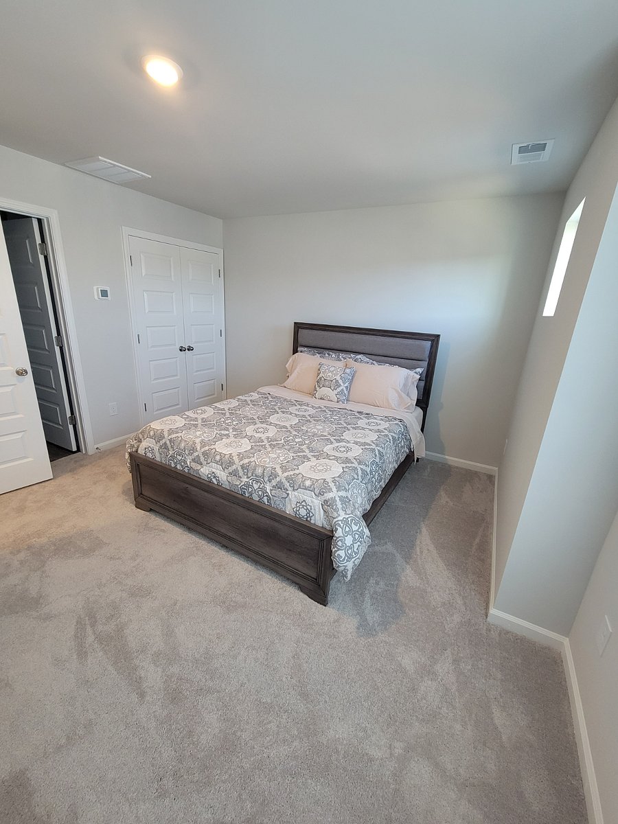 Furnished Finder property 817631_1 photo 18