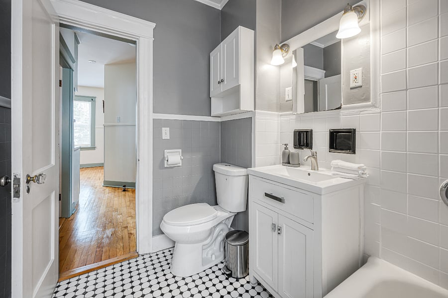 Full bathroom