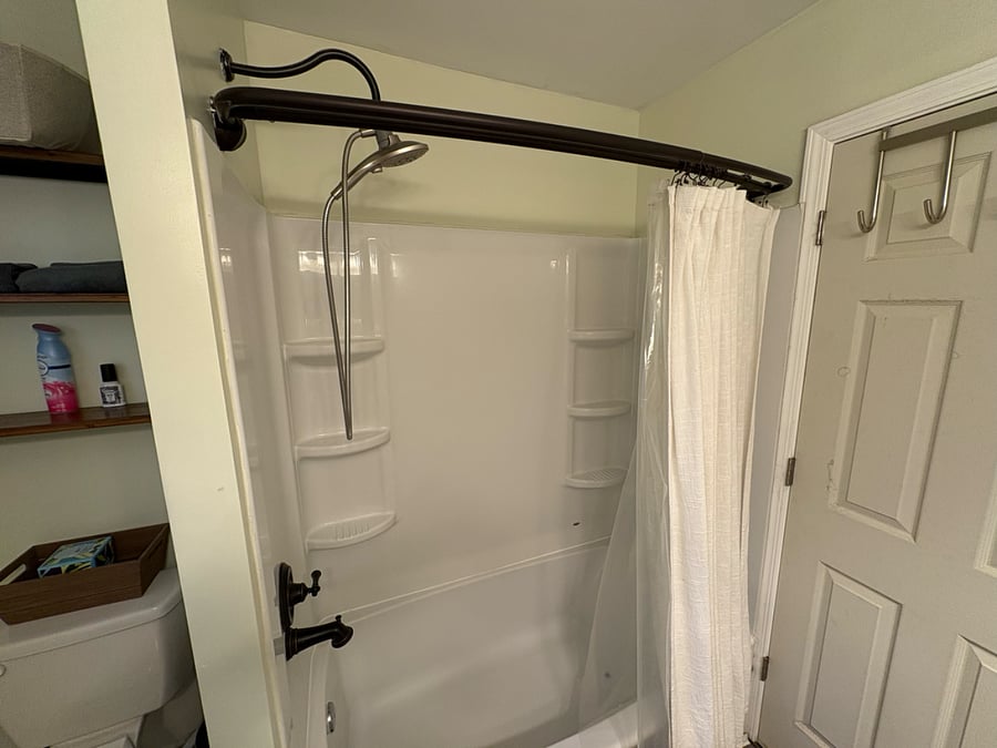 Main bathroom