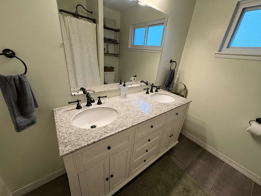 Main bathroom