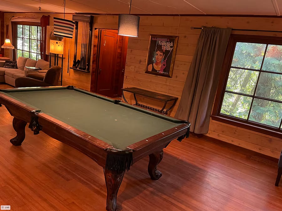 $10,000 Pool Table!