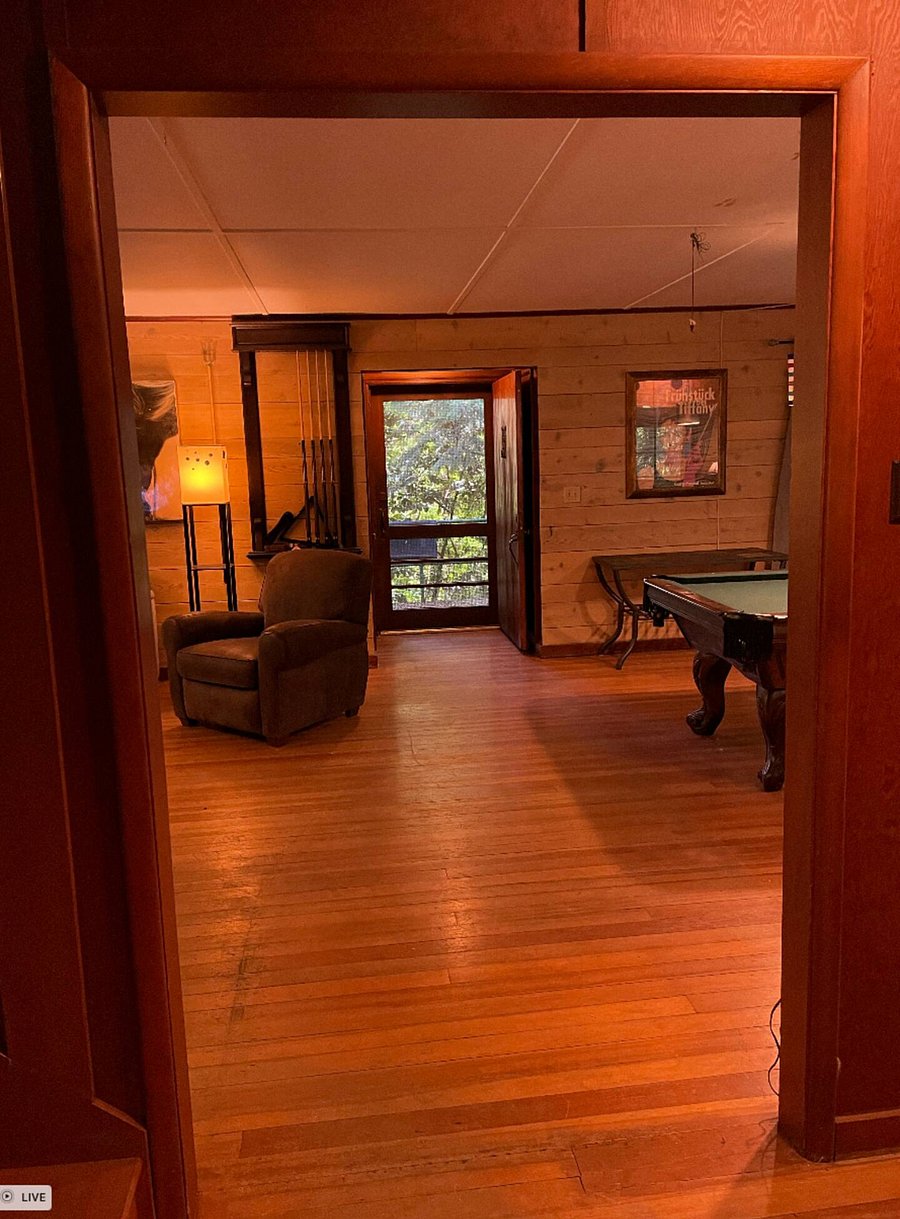 Wood Floors, Pine walls!