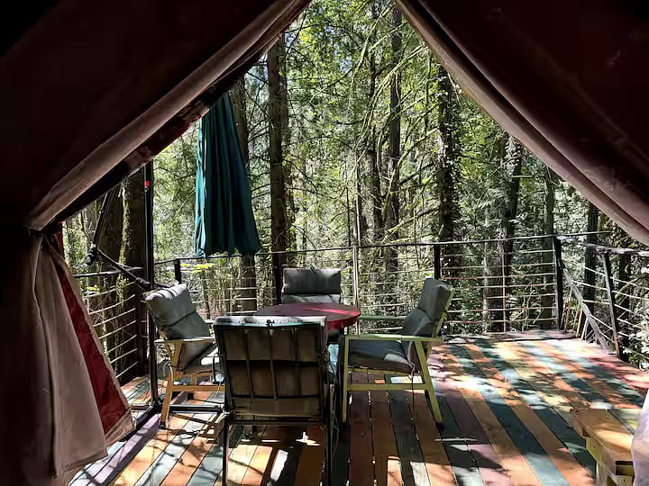 BONUS! Glamping Tree House(with 1 to 2 day notice, no charge to hang out, only small cleaning fee if you spend the night)