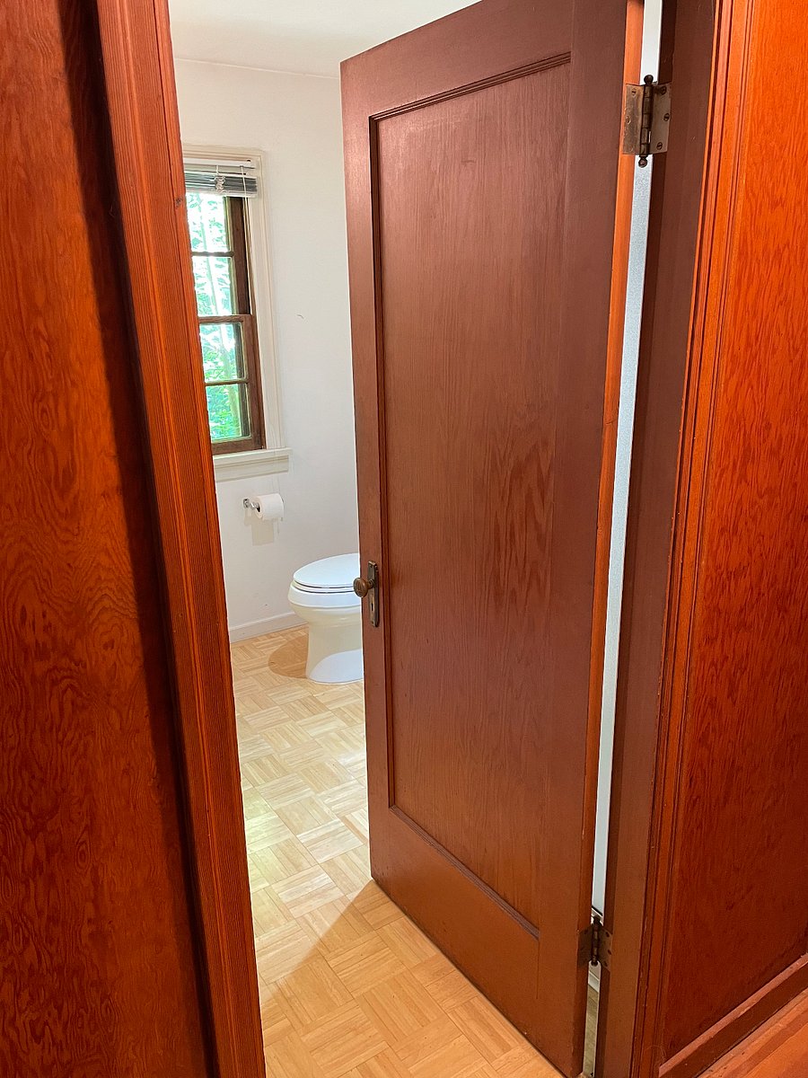Bathroom #1 