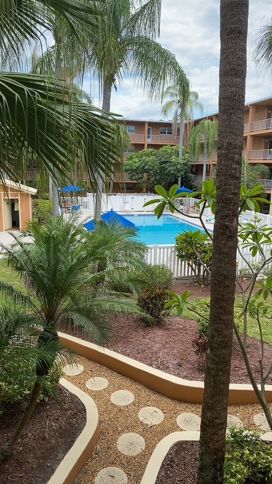 Furnished Finder property 817798_1 photo 15