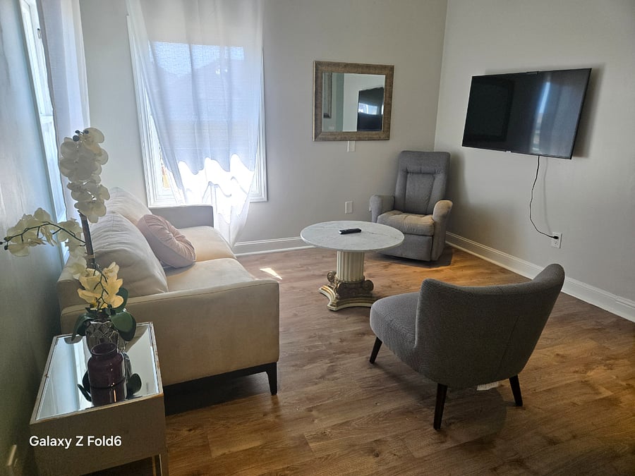 Furnished Finder property 817903_1 photo 3