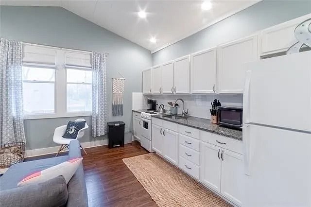 Furnished Finder property 817910_2 photo 7
