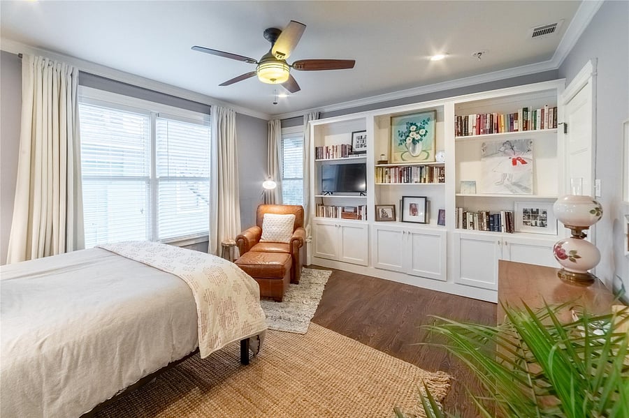 Check out the fabulous built-ins!