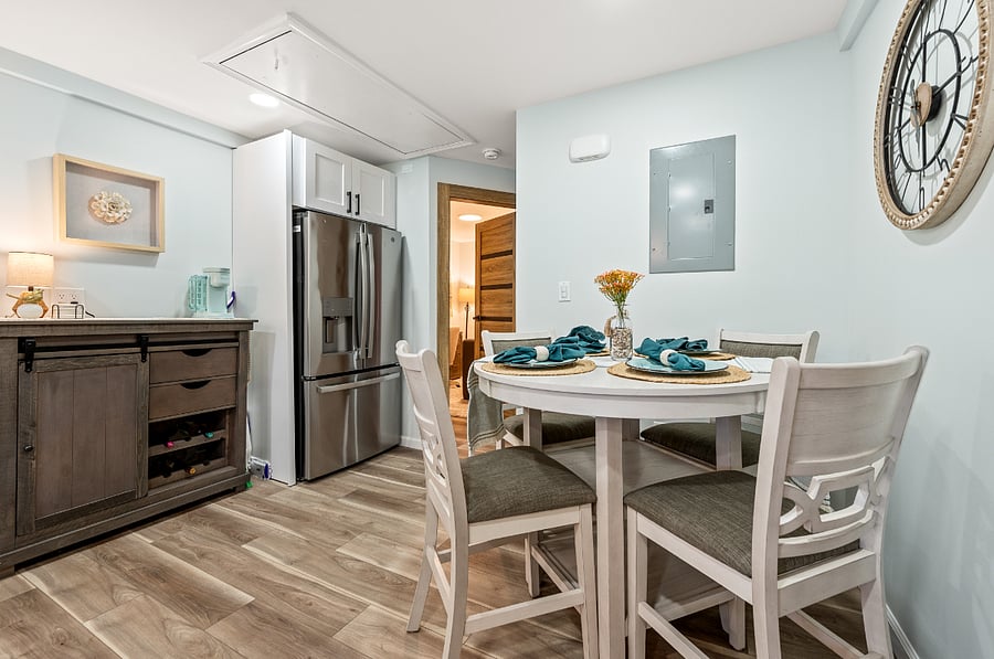 Wine and coffee bar - brand new kitchen appliances