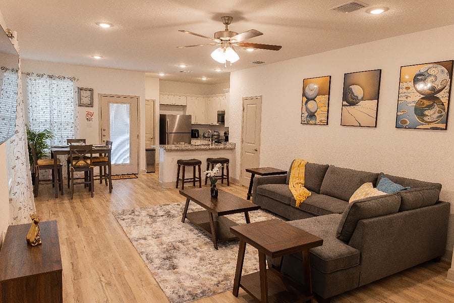 Furnished Finder property 818005_1 photo 3