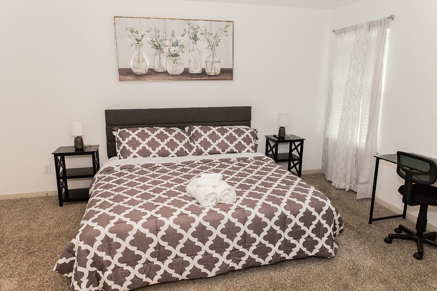 Furnished Finder property 818005_1 photo 13