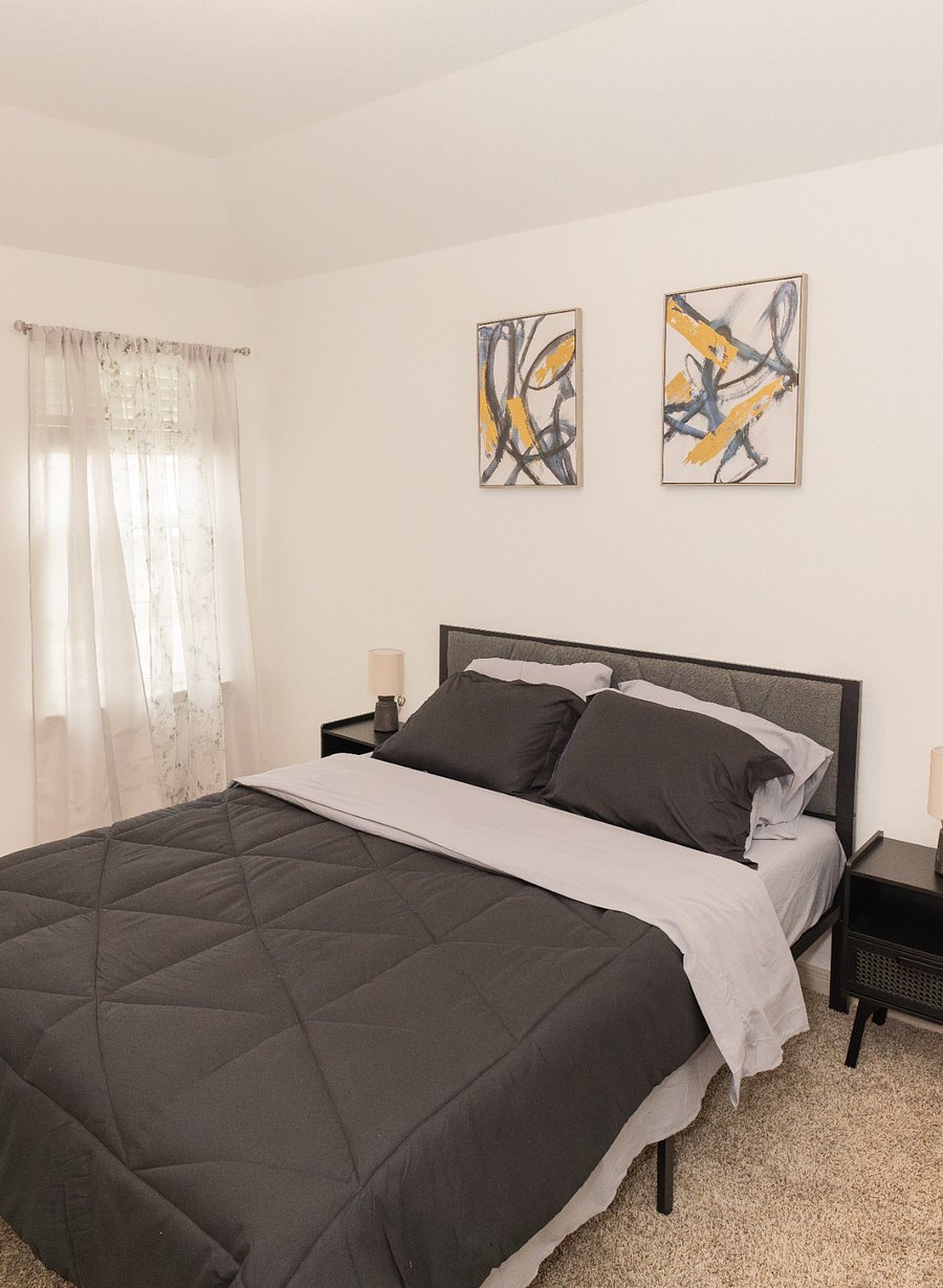 Furnished Finder property 818005_1 photo 18