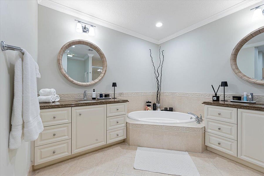 Furnished Finder property 818087_1 photo 14