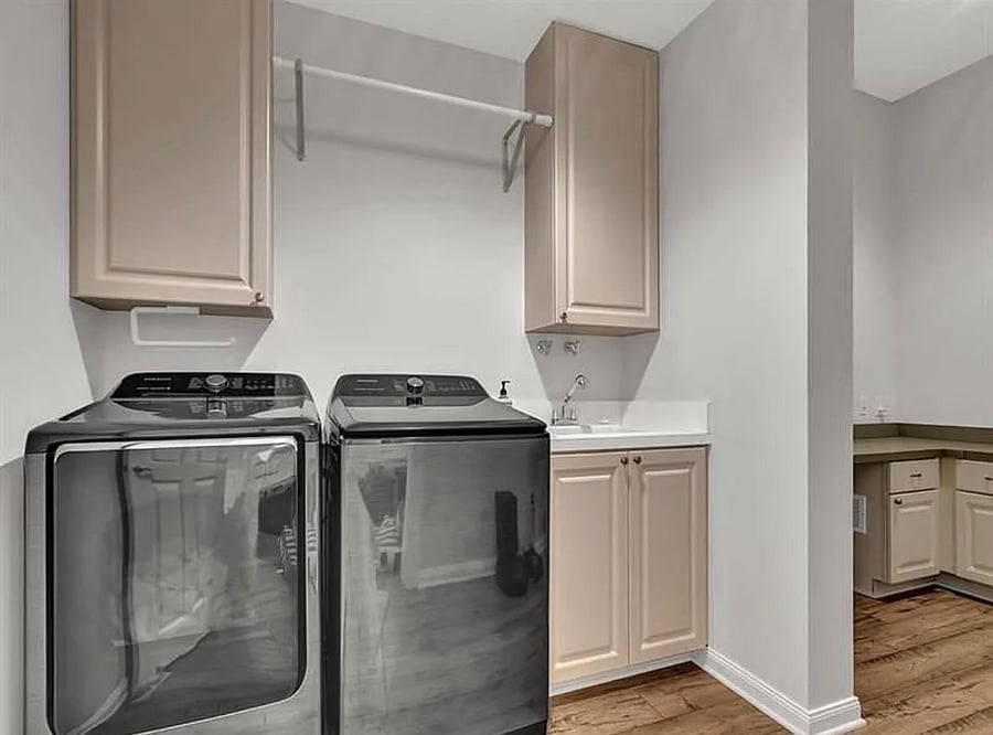Furnished Finder property 818087_1 photo 31