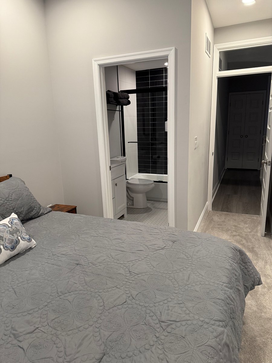 Furnished Finder property 818111_1 photo 17