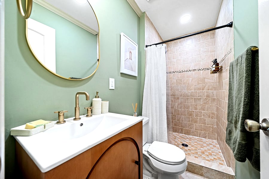 Furnished Finder property 818159_1 photo 14