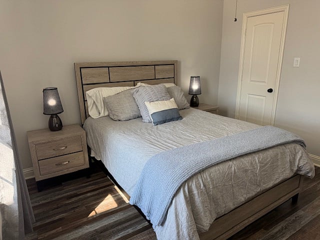 Bedroom 2 with Queen Bed