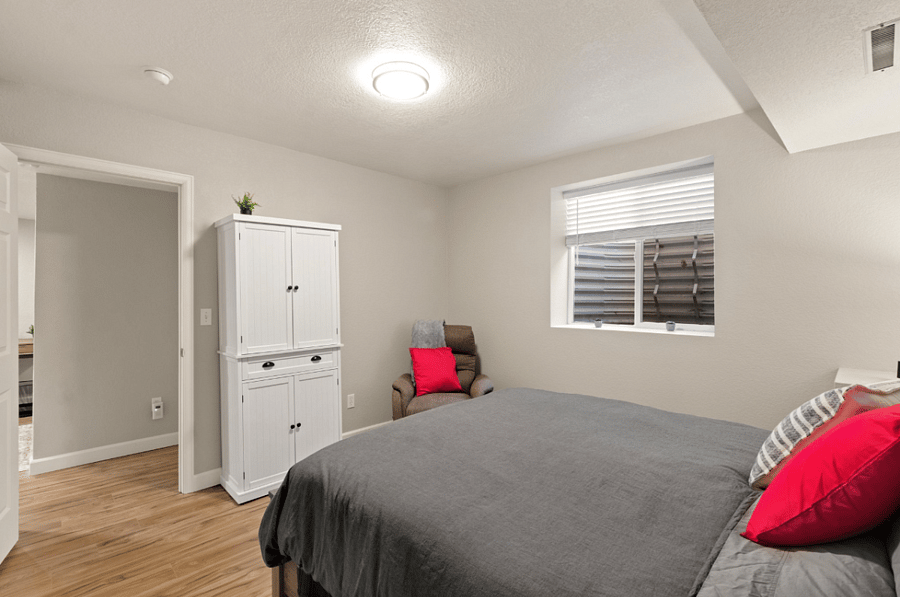 Furnished Finder property 818263_1 photo 18