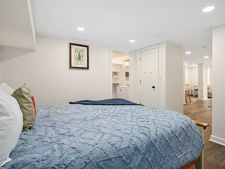 Furnished Finder property 818274_1 photo 11