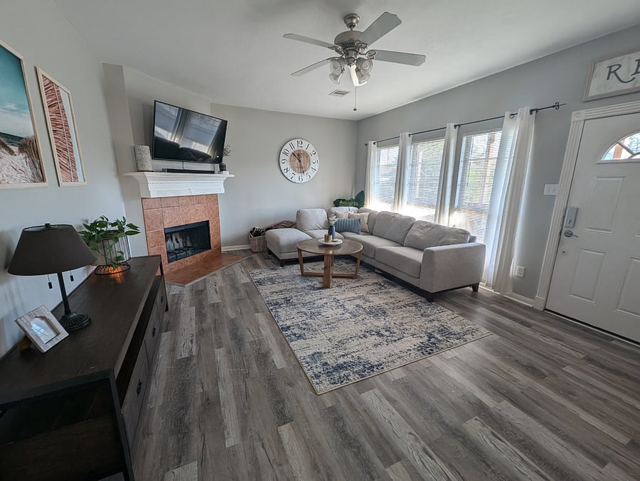 Furnished Finder property 818298_1 photo 11