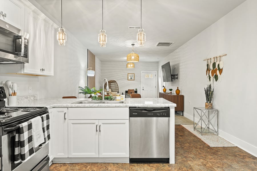 Furnished Finder property 818325_1 photo 4