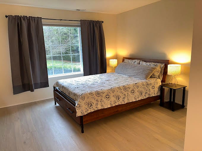 Bedroom 2 with Queen Bed
