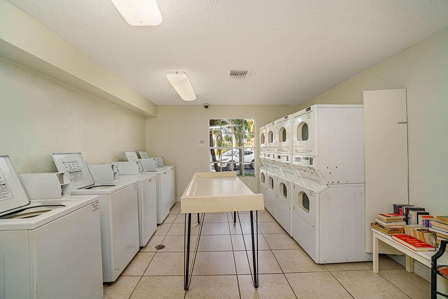 Furnished Finder property 818414_1 photo 12