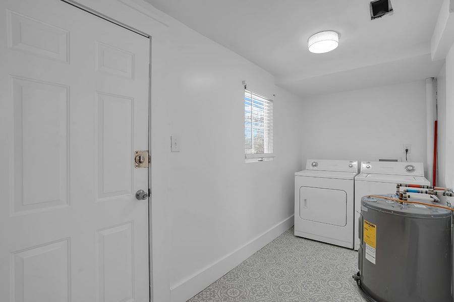 Furnished Finder property 818468_1 photo 30