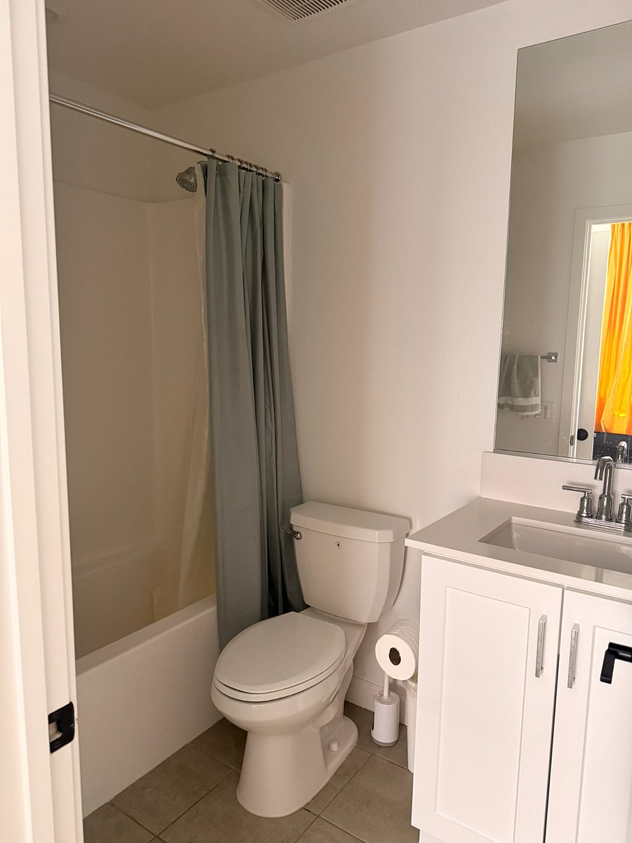 Furnished Finder property 818506_1 photo 3