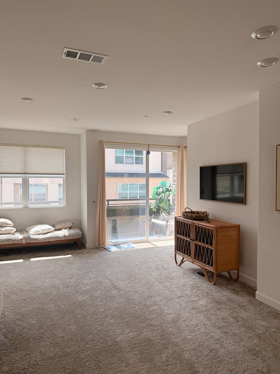 Furnished Finder property 818506_1 photo 6