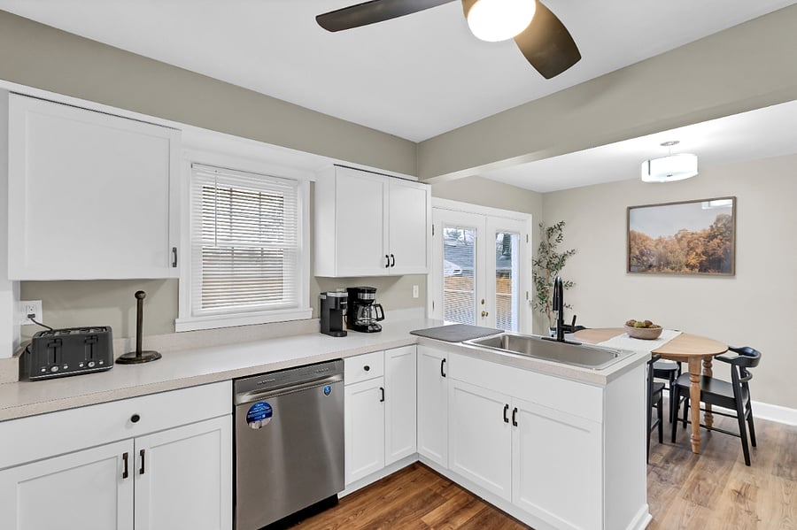 Furnished Finder property 818514_1 photo 16