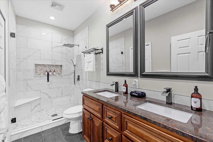 Main bathroom
