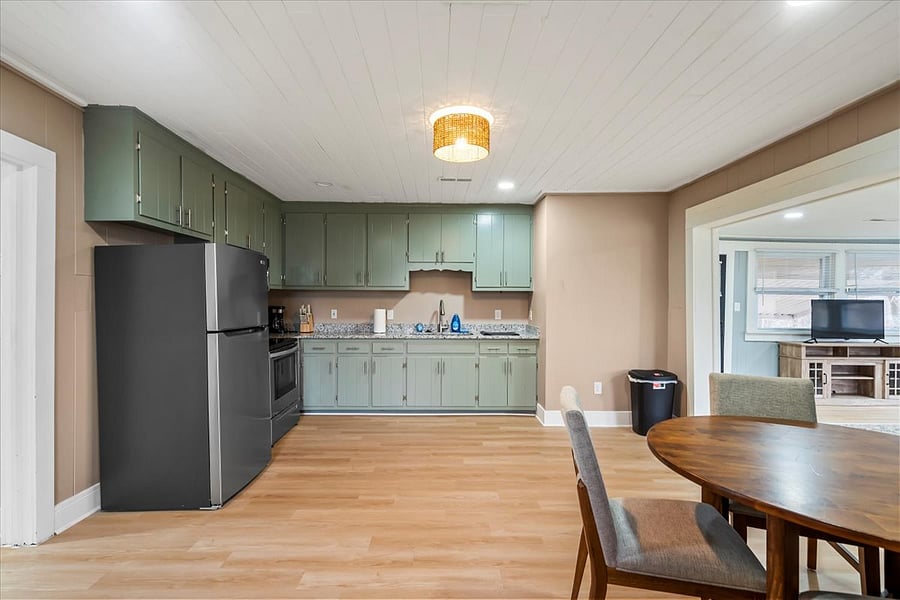 Furnished Finder property 818527_1 photo 9