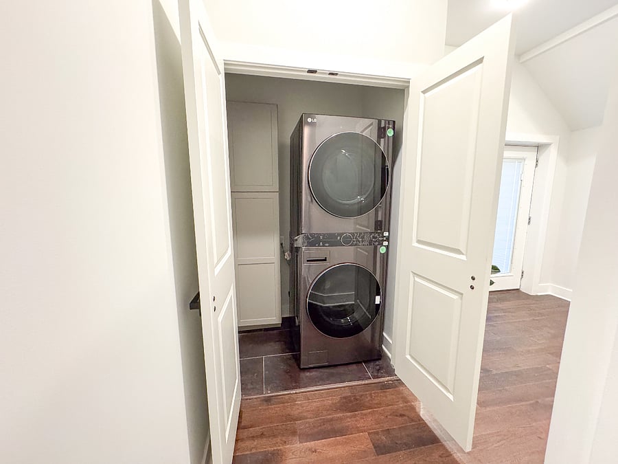 Furnished Finder property 818537_1 photo 12