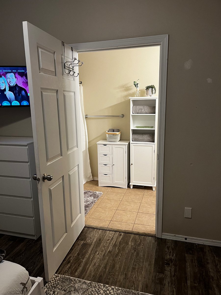 Furnished Finder property 818553_1 photo 4