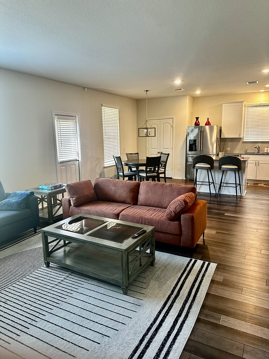 Furnished Finder property 818577_1 photo 15