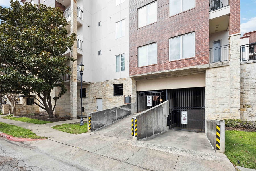 Furnished Finder property 818625_1 photo 12
