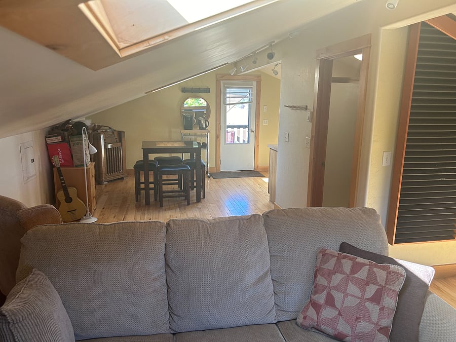 Furnished Finder property 818629_2 photo 7