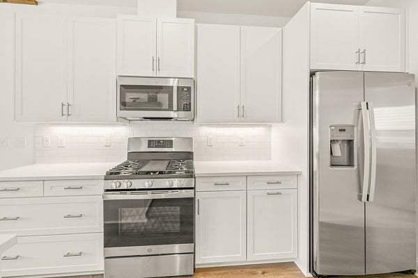 Furnished Finder property 818699_1 photo 3