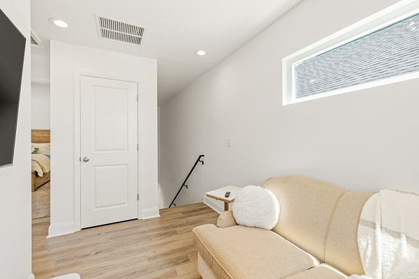 Furnished Finder property 818699_1 photo 13
