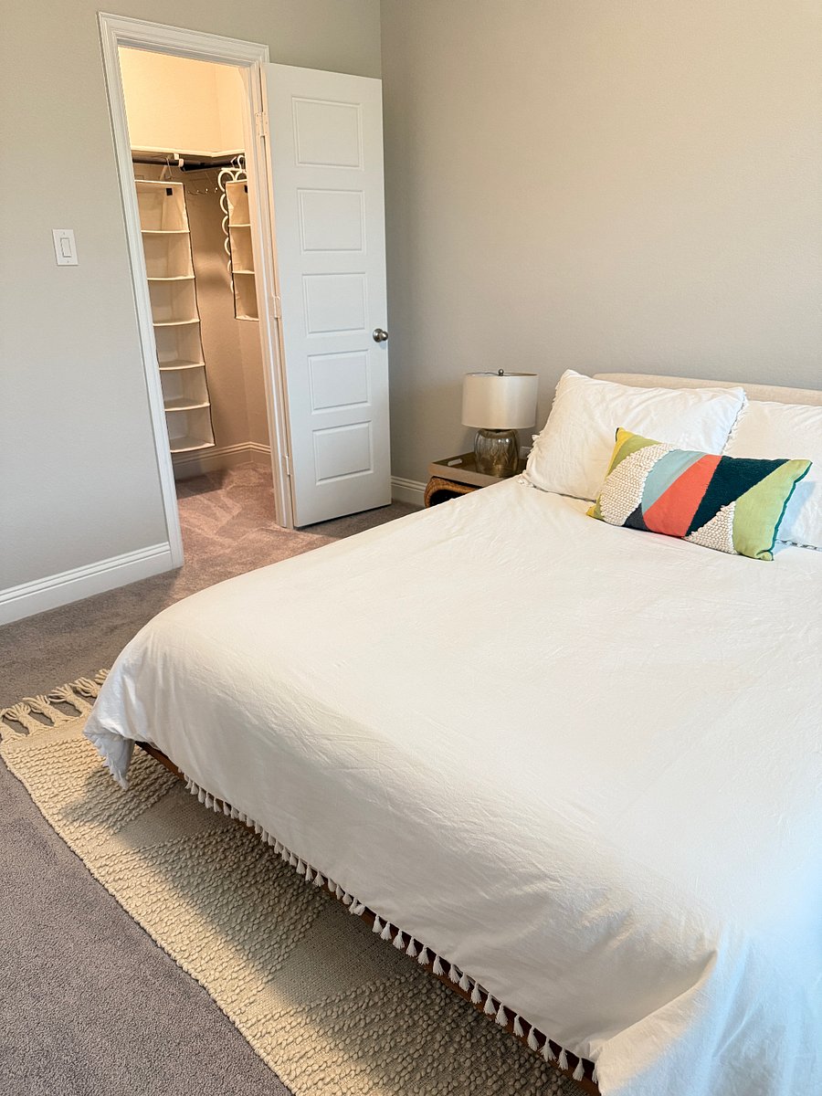 Furnished Finder property 818752_1 photo 40