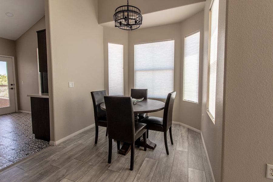Cozy Dining Area Overlooks the View