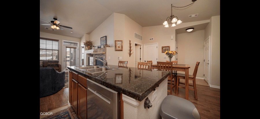 Furnished Finder property 818867_1 photo 8