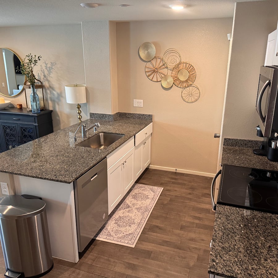 Furnished Finder property 818884_1 photo 11