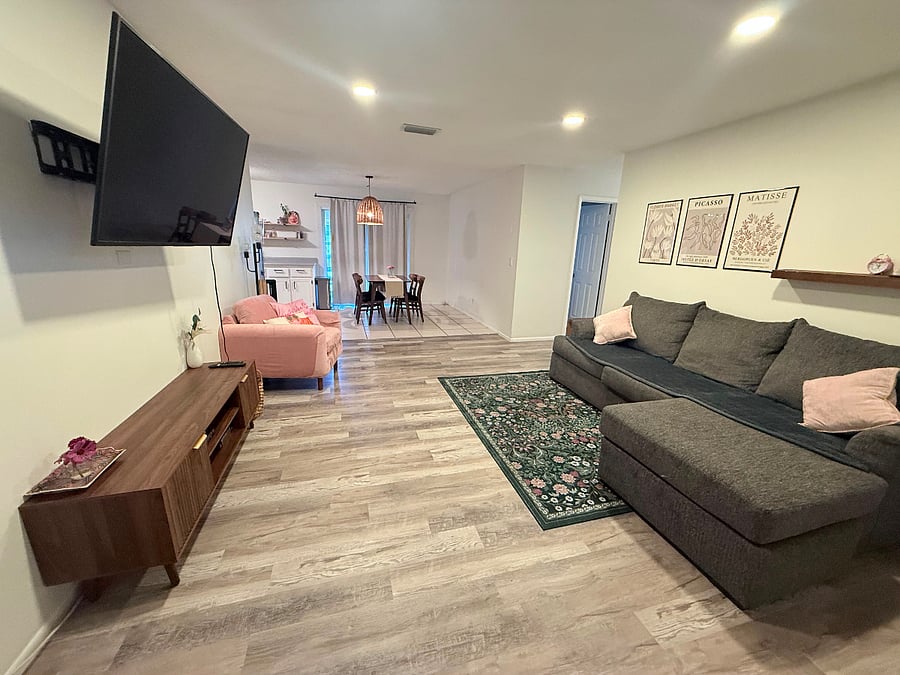 Furnished Finder property 819019_1 photo 1