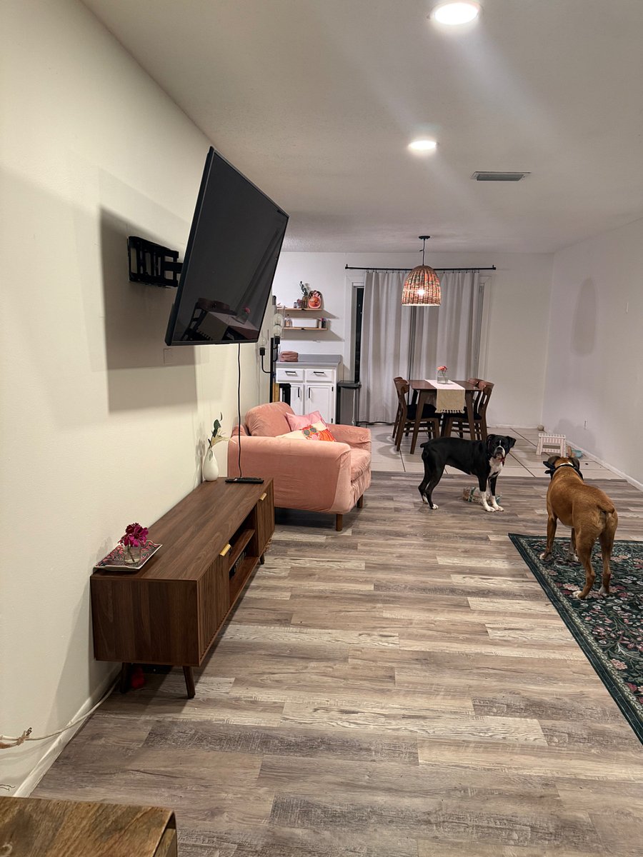 Furnished Finder property 819019_1 photo 2